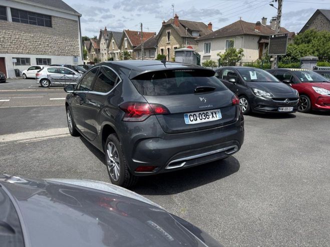 Citroen DS 4 DS4 1.6 e-HDi FAP - 115 So Chic Gps    GRIS FONCE de 2013