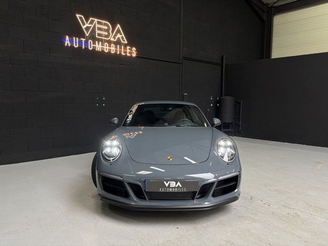 Porsche 911 (7) Carrera GTS Coup Gris Fonc de 2018