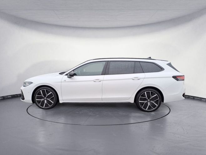 Volkswagen Passat TDI 193 4MOTION R-LINE Blanc Oryx de 2024