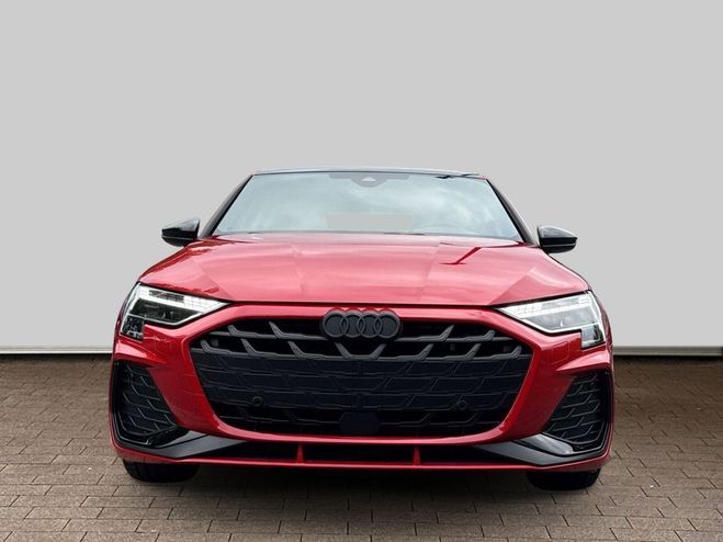 Audi A3 Sportback 35 TFSI Mild Hybrid 150 S tron Rouge Progessif de 2024
