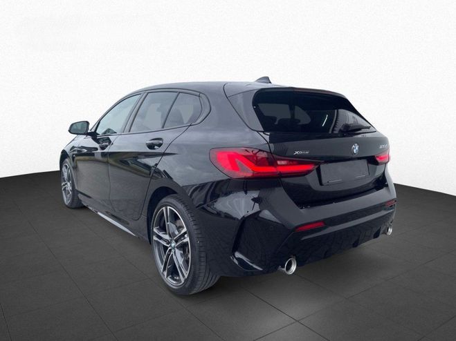 BMW Serie 1 F40 120d xDrive 190 ch BVA8 Noir Saphire de 2023