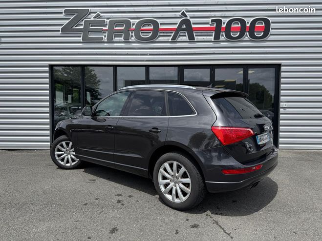 Audi Q5 2.0 tdi 170cv toit ouvrant panoramique Gris de 2010