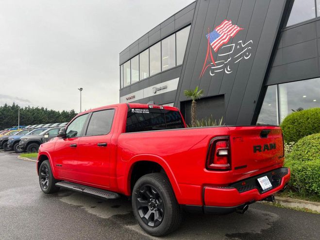 Dodge Ram 1500 CREW CAB BIGHORN NIGHT EDITION 2025 Rouge de 2025