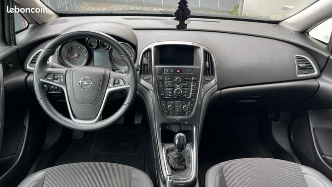 Opel Astra 1.6 CDTI 135ch ECOFLEX COSMO S&S Noir de 2014