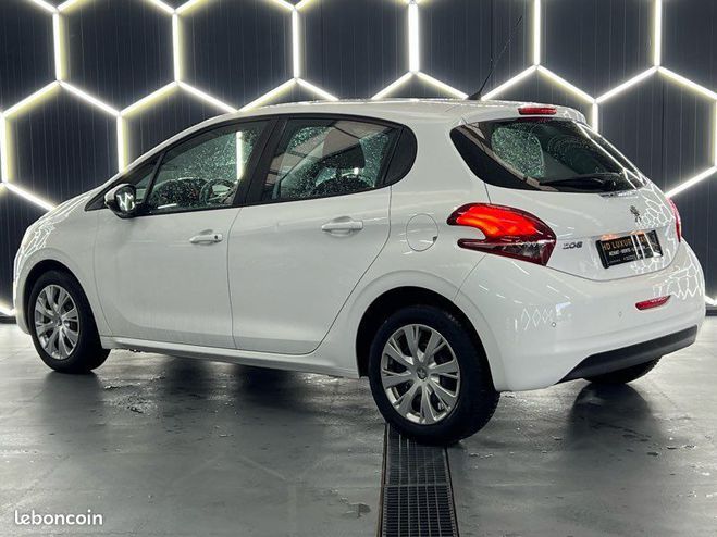 Peugeot 208 1.6 HDI 100ch ? 2 places Blanc de 2017