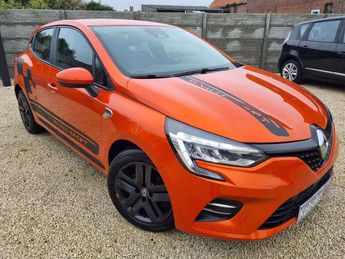  Voir détails -Renault Clio 1.0 TCe Initiale--SPORT--USB--CLIM--GARA à Cuesmes (70)