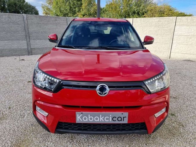 Ssangyong Tivoli 1.6 e-XDi 2WD Crystal--CARNET--GPS--CLIM Rouge Mtallis de 