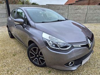  Voir détails -Renault Clio 0.9 TCe Community--CARNET--GPS--CLIM--GA à Cuesmes (70)