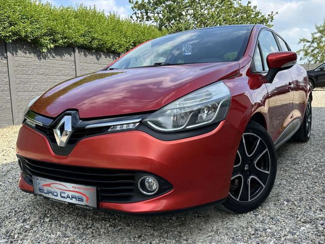 Renault Clio 1.2i Collection PANORAMIQUE-LED-NAVI-CRU Rouge Mtallis de 