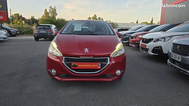 Peugeot 208 1.2 82ch BVM5 Allure Rouge de 2015