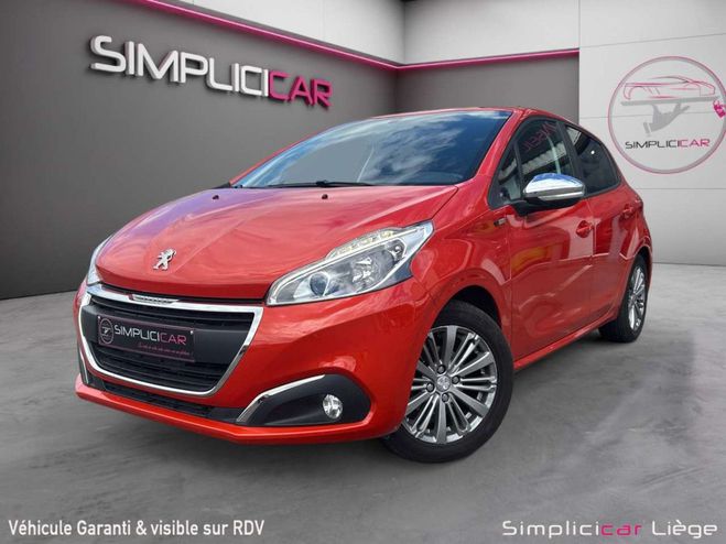 Peugeot 208 1.2i Style Orange de 