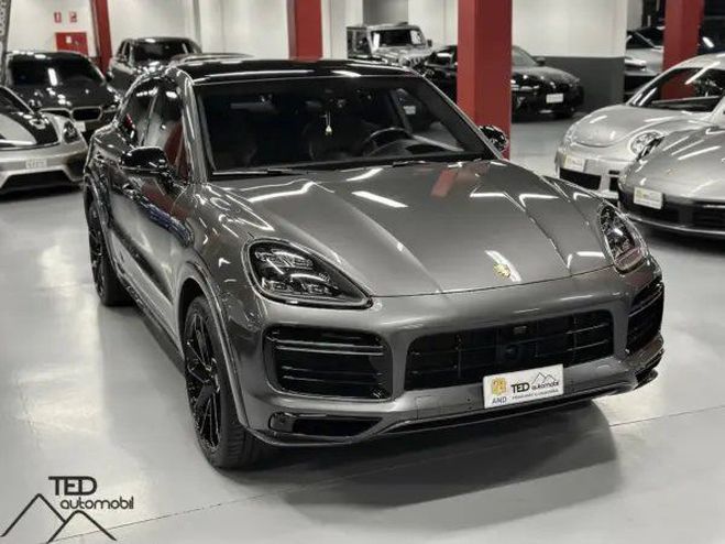 Porsche Cayenne Turbo S E-Hybrid 680cv  de 2021