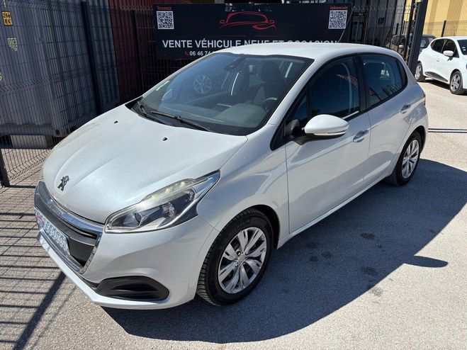 Peugeot 208 1.2 VTi 82ch Active Blanc Mtallis de 2015