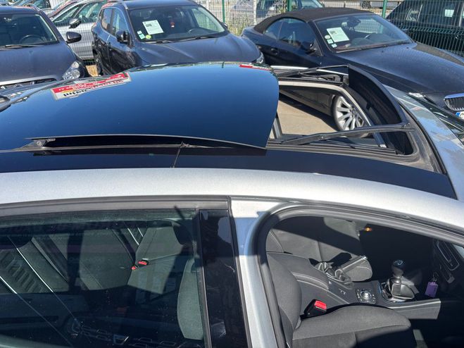 Renault Megane III (3) 1.2 TCE 115 ENERGY LIFE ECO2 BEL Gris de 2014