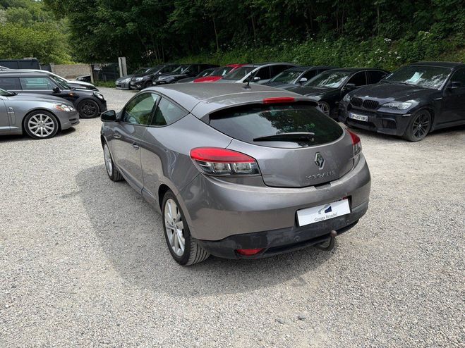 Renault Megane III Coup 1.5 dCi 95cv Intens 2e main Gris de 2014