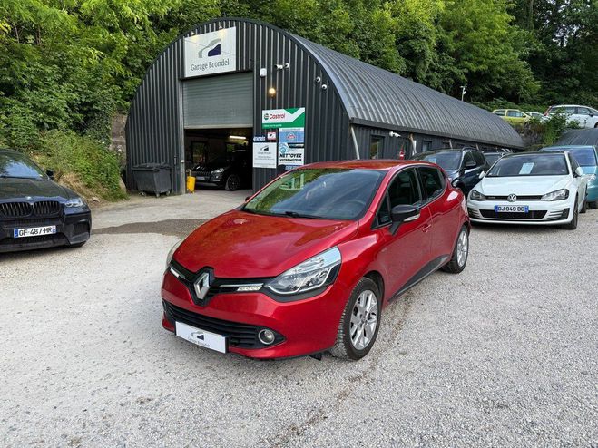 Renault Clio IV 0.9i 90cv Limited 2e main Rouge de 2016