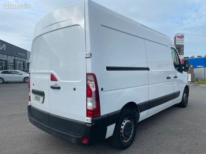 Renault Master F3500 L2H2 2.3 dCi 135ch Grand Confort E Blanc de 2021