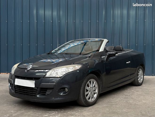 Renault Megane 3 Coup cabriolet 1.9 dCi Garantie 12 mo Autre de 2010