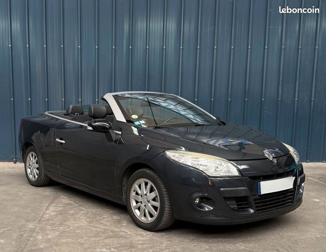 Renault Megane 3 Coup cabriolet 1.9 dCi Garantie 12 mo Autre de 2010