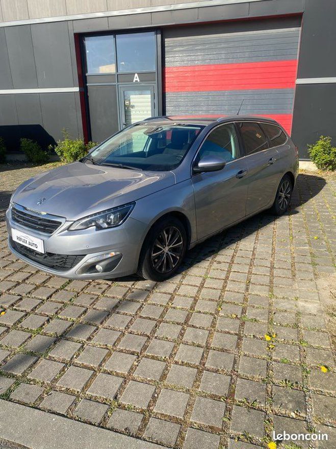 Peugeot 308 308sw 1.6hdi 115ch 296000km 4500 HT tva  Gris de 2014