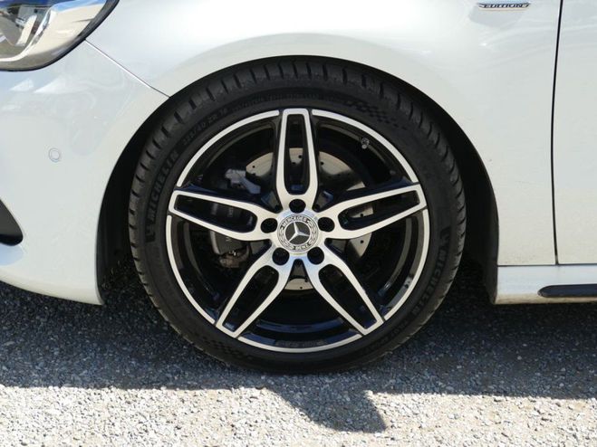 Mercedes Classe A 200 D WHITE ART EDITION 136 Ch 7g-DCT Blanc de 2017