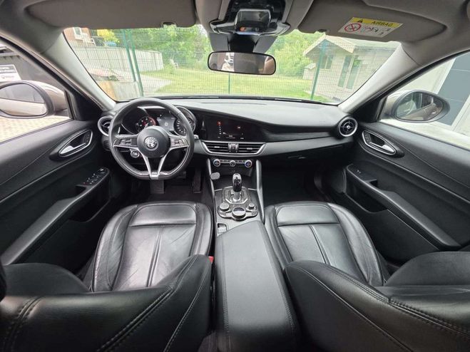 Alfa romeo Giulia 2.2 JTDm Garantie 12 mois Gris de 