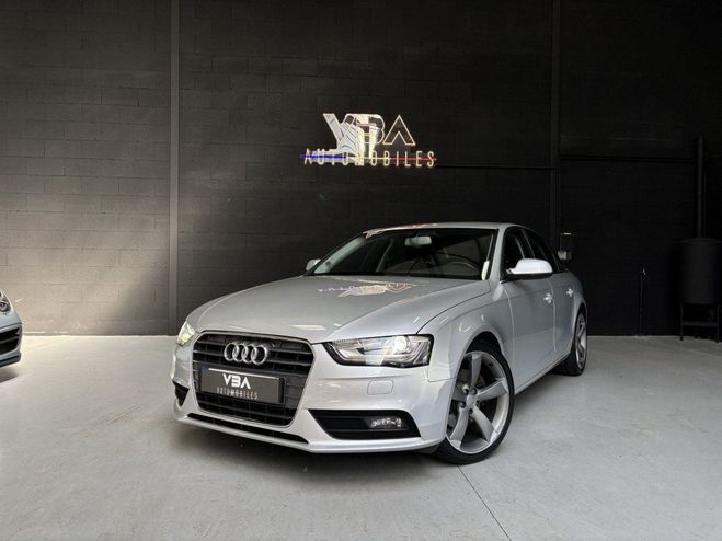 Audi A4 (3) 2.0 TDI E 136 DPF AMBIENTE Gris Clair de 2012