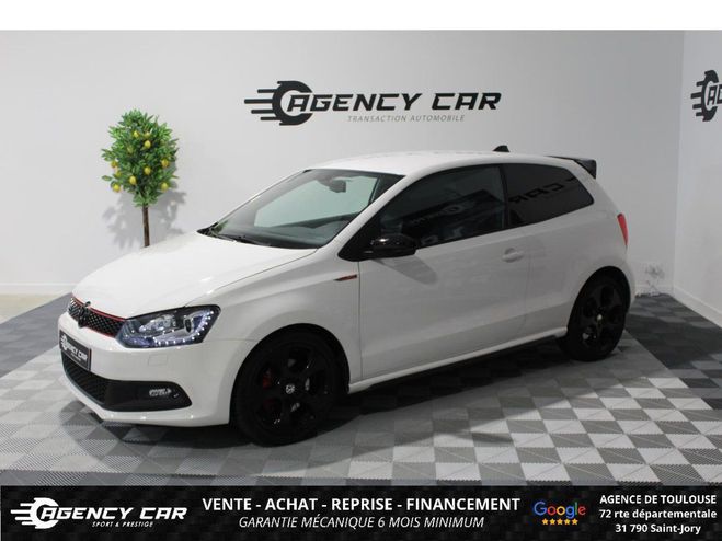 Volkswagen Polo 1.4 TSI - 180 - BV DSG V 6R GTI PHASE 1 BLANC de 2011