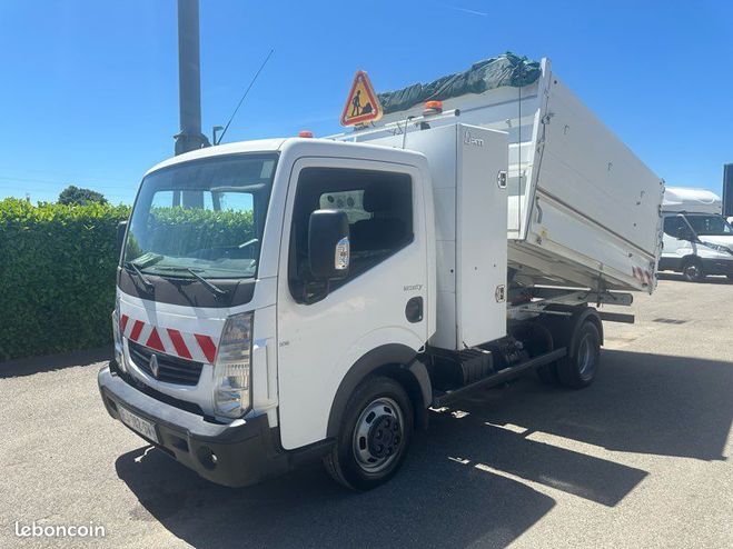 Renault Maxity 22490 ht benne coffre rehausses paysagis  de 2017