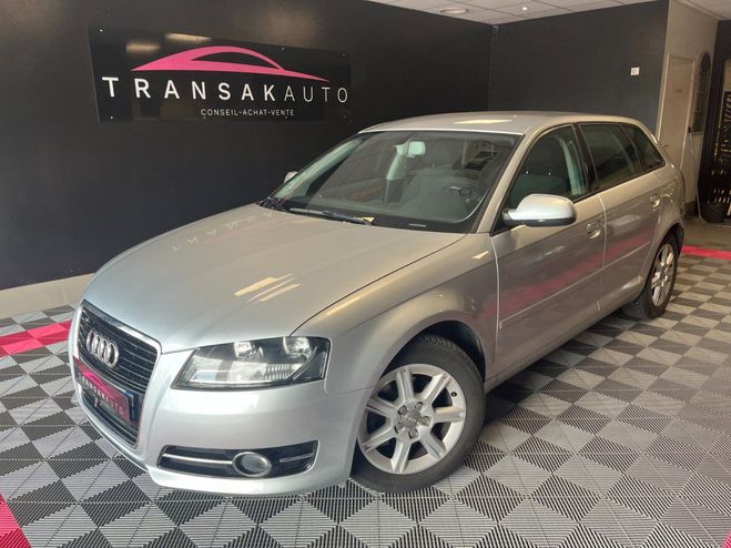 Audi A3 Sportback 2.0 TDI 140 DPF Ambiente S tro Gris de 2011