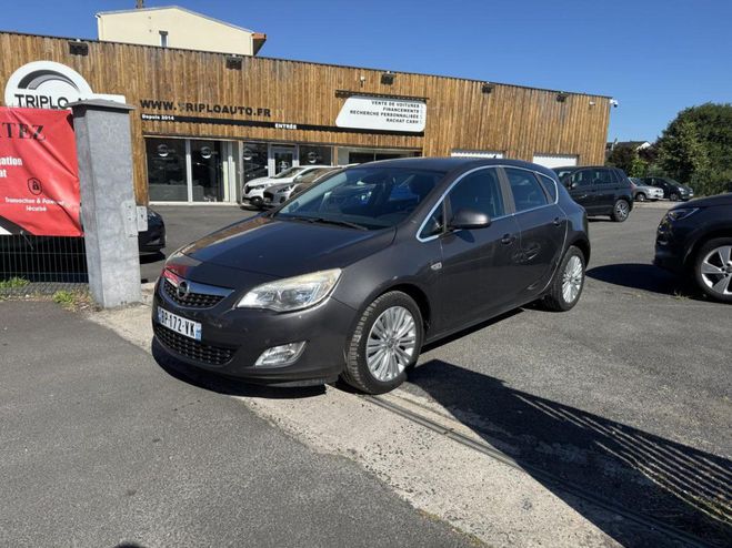 Opel Astra 1.7 CDTI FAP - 110 Enjoy Gps   Clim   Ra GRIS FONCE de 2011