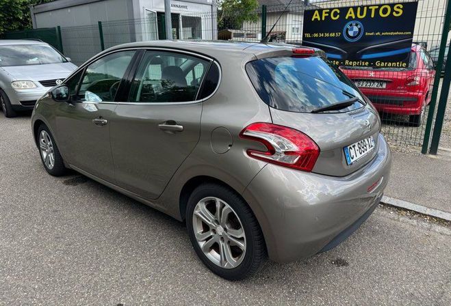 Peugeot 208 1,6 vti  de 2013
