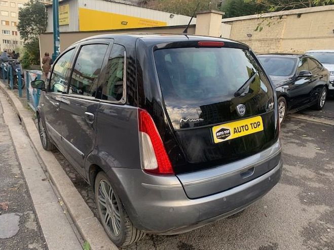 Lancia Musa 1.3 JTD 90 MULTIJET 16V ORO GRIS F de 2008