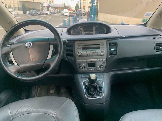 Lancia Musa 1.3 JTD 90 MULTIJET 16V ORO GRIS F de 2008