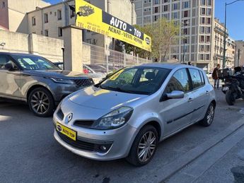  Voir détails -Renault Clio 1.5 DCI 85CH CONFORT DYNAMIQUE 5P à Pantin (93)