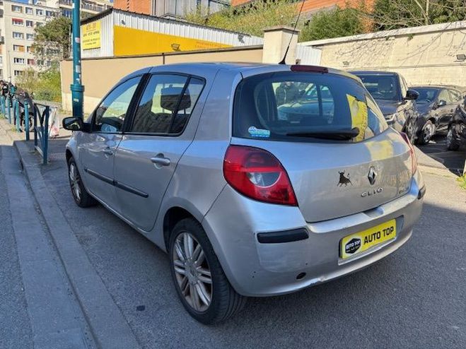 Renault Clio 1.5 DCI 85CH CONFORT DYNAMIQUE 5P GRIS de 2006