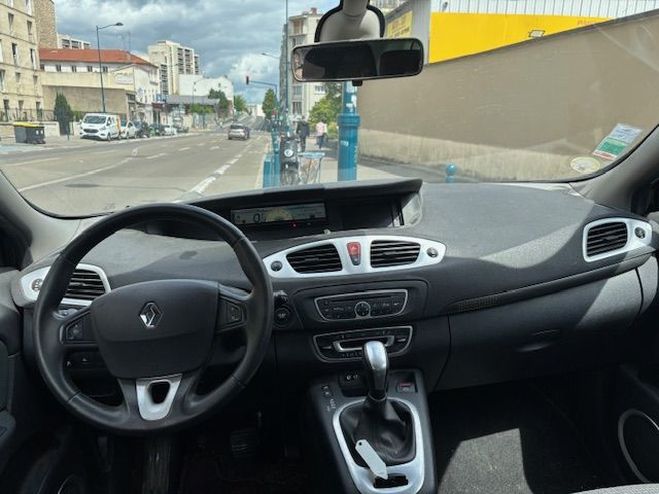 Renault Scenic 1.5 DCI 110CH FAP ALYUM EDC EURO5 NOIR de 2010