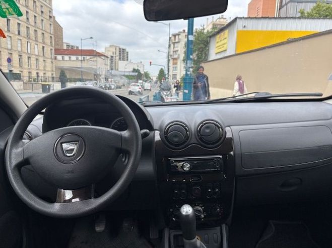 Dacia Duster 1.5 DCI 85CH LAUREATE 4X2 NOIR de 2010