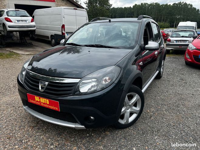 Dacia Sandero STEPWAY 1.5 dci 90cv Faible KM Gris de 2012