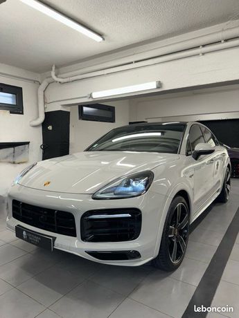  Voir détails -Porsche Cayenne III coupe 3.0 V6 462 e hybrid plantinum  à Cannes (06)