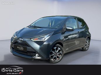  Voir détails -Toyota Aygo 1.0 vvti x-look garantie 12 mois à Chavanoz (38)