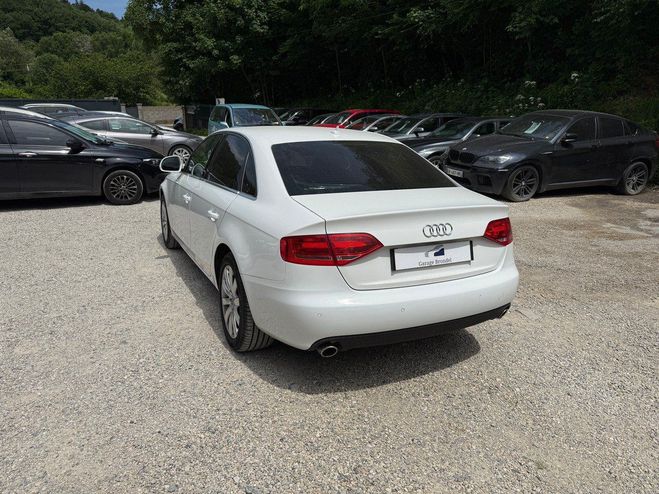 Audi A4 2.7 V6 TDi 190cv BVA8 Ambition Luxe 2e m Blanc de 2009