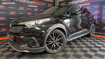  Voir détails -Toyota C HR DISTINCTIVE 122h HYRIDE BV e-CVT GARANTI à Cappelle-la-Grande (59)