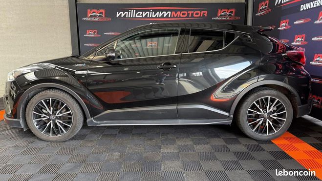 Toyota C HR DISTINCTIVE 122h HYRIDE BV e-CVT GARANTI Noir de 2017