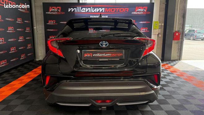Toyota C HR DISTINCTIVE 122h HYRIDE BV e-CVT GARANTI Noir de 2017
