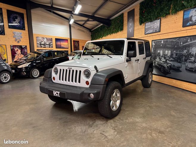 Jeep Wrangler Unlimited 2,8L CRD Blanc de 2011