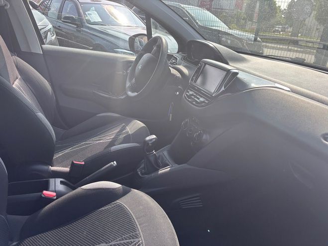 Peugeot 208 1.6 E-HDI 92 BLUE LION ALLURE 5P Gris fonc de 2015