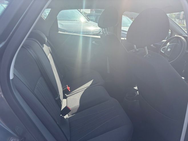 Seat Ibiza IV 1.6 TDI 90 STYLE COPA Gris fonc de 2012