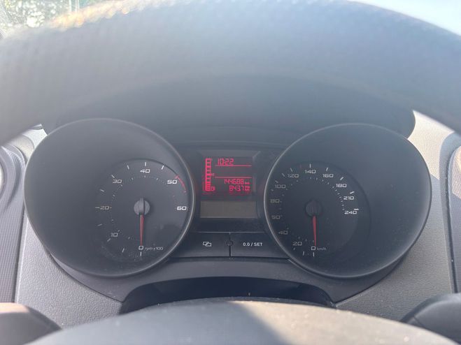 Seat Ibiza IV 1.6 TDI 90 STYLE COPA Gris fonc de 2012