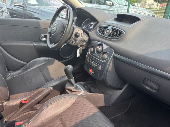 Renault Clio III 1.4 16V 100 EXCEPTION 5P Gris anthracite de 2007
